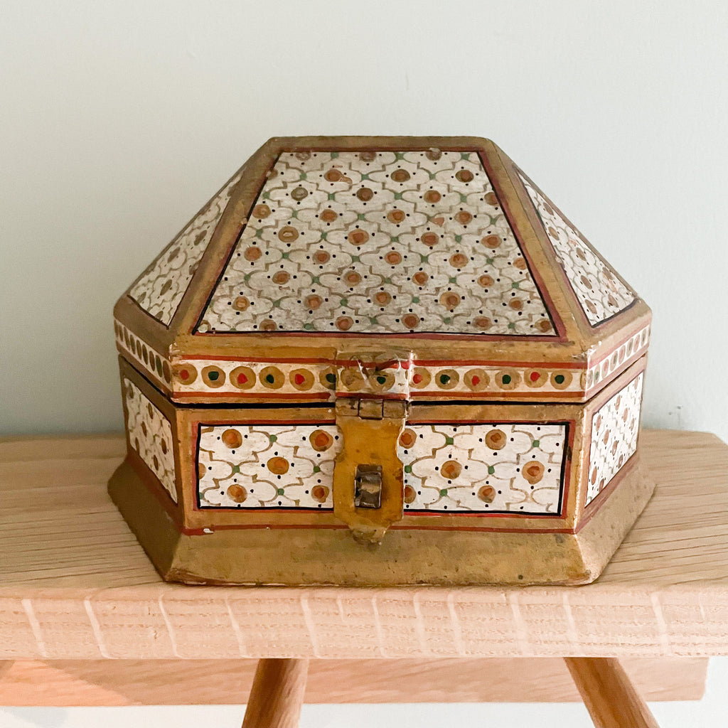 Vintage hand-painted Indian hexagonal wooden trinket box or jewellery box with gold detailing - Moppet