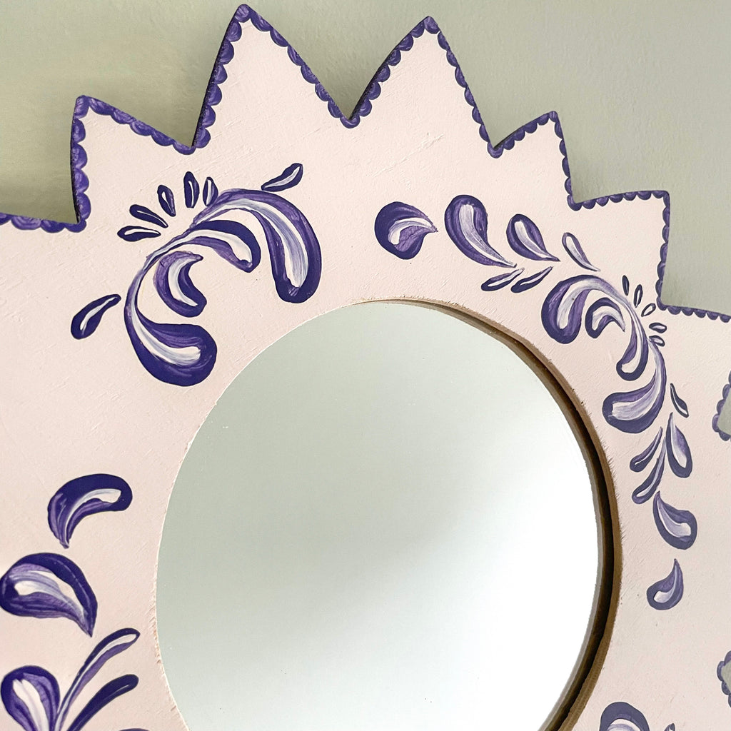 Vintage wooden hand-painted lilac and white mirror in sun, sunburst or star shape - Moppet