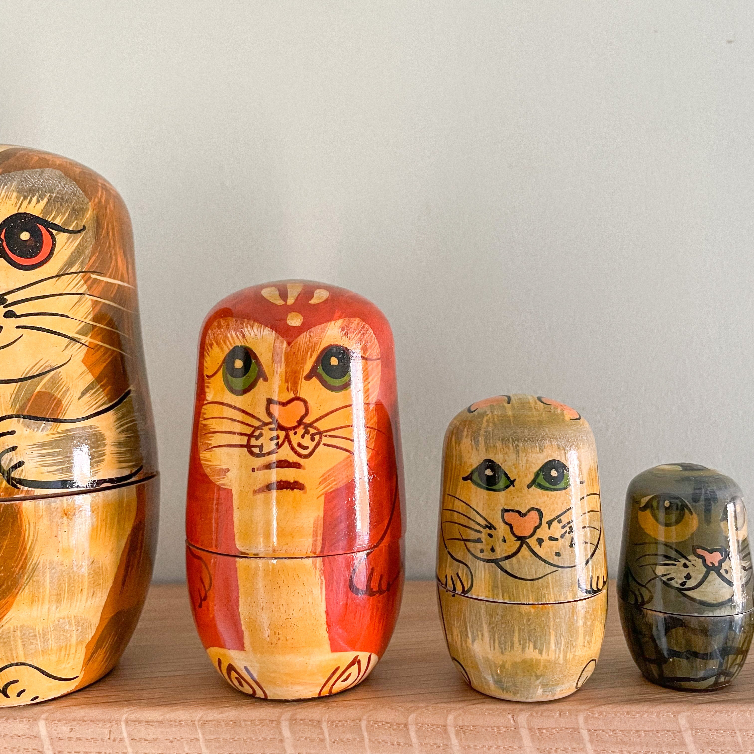 Vintage wooden nesting cat ‘Russian’ dolls - Moppet
