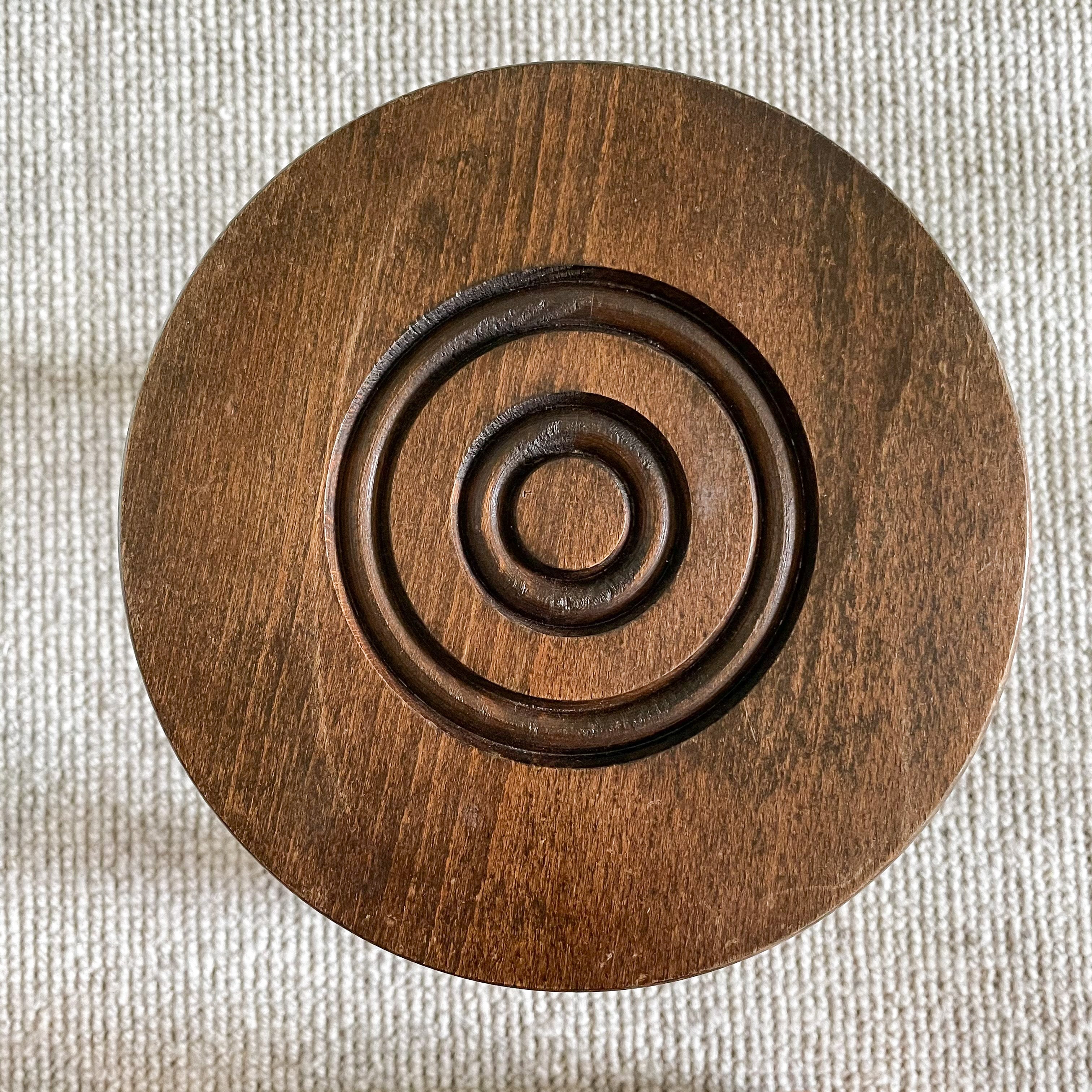 Vintage French oak bobbin 'bullseye' milking stool with three legs - Moppet