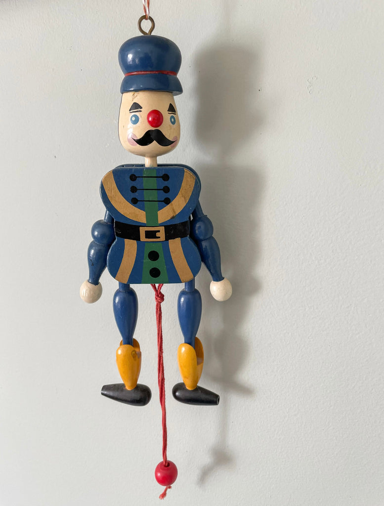 Vintage German wooden soldier or Nutcracker ‘Hampelmann’ jumping-jack pull toy - Moppet