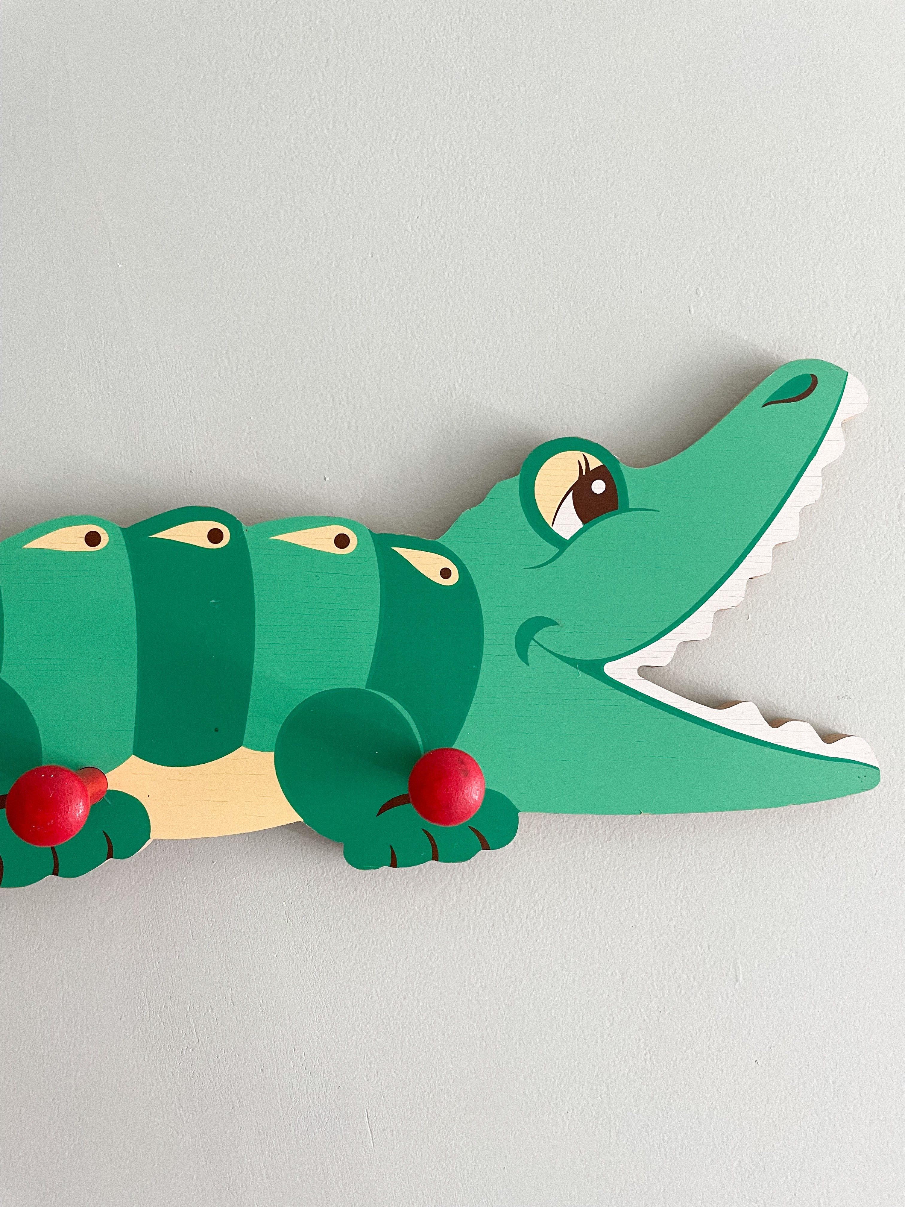 Vintage 1980s German wooden peg rail coat hook with green crocodile design, by Mertens Kunst - Moppet