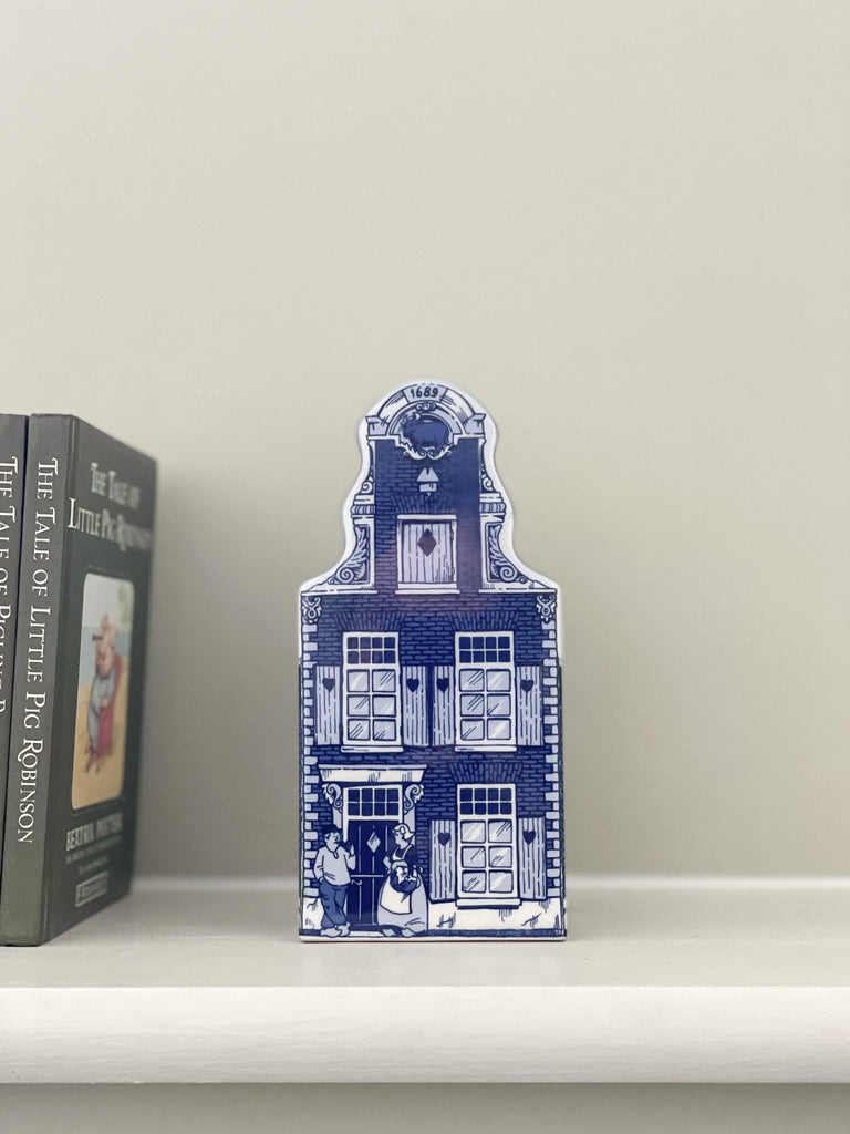 Vintage ceramic Delftware house money box piggy bank, blue and white - Moppet