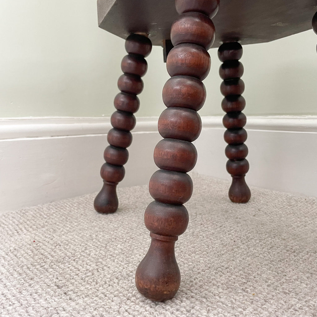 Vintage hand-carved wooden spinning chair or ‘Welsh love seat’ with bobbin-turned legs - Moppet