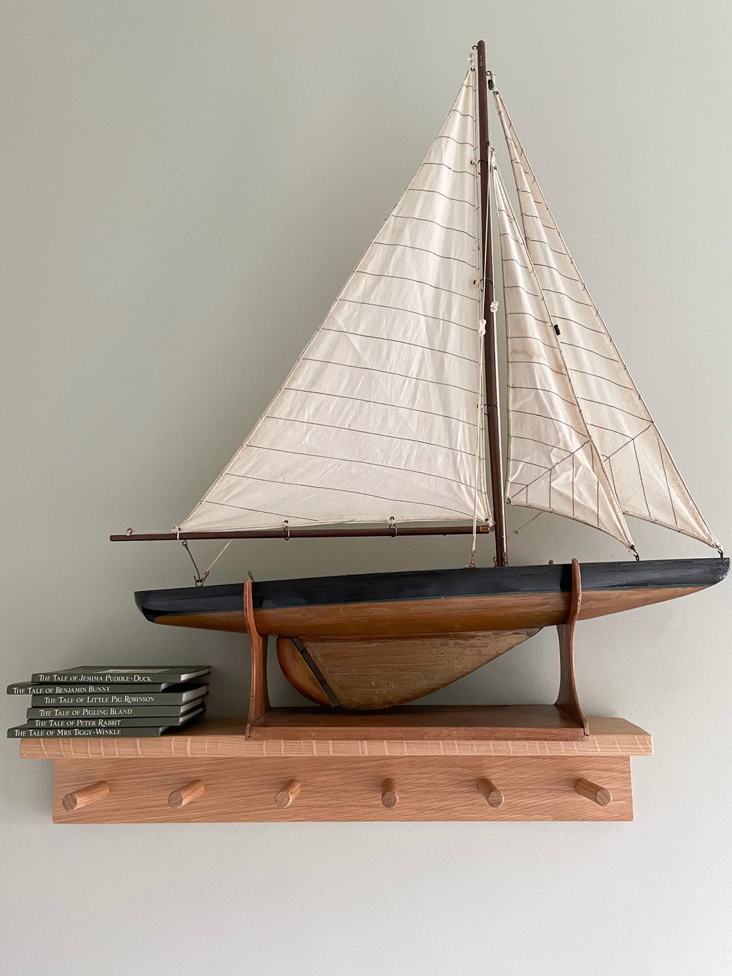 Vintage wooden model sailing boat, pond yacht or ship - Moppet