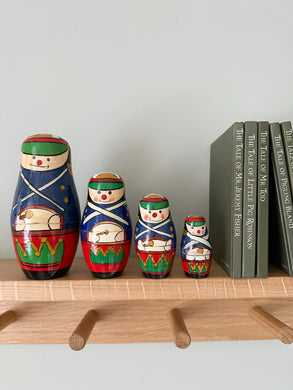 Vintage toy soldier wooden nesting Russian Matryoshka dolls - Moppet