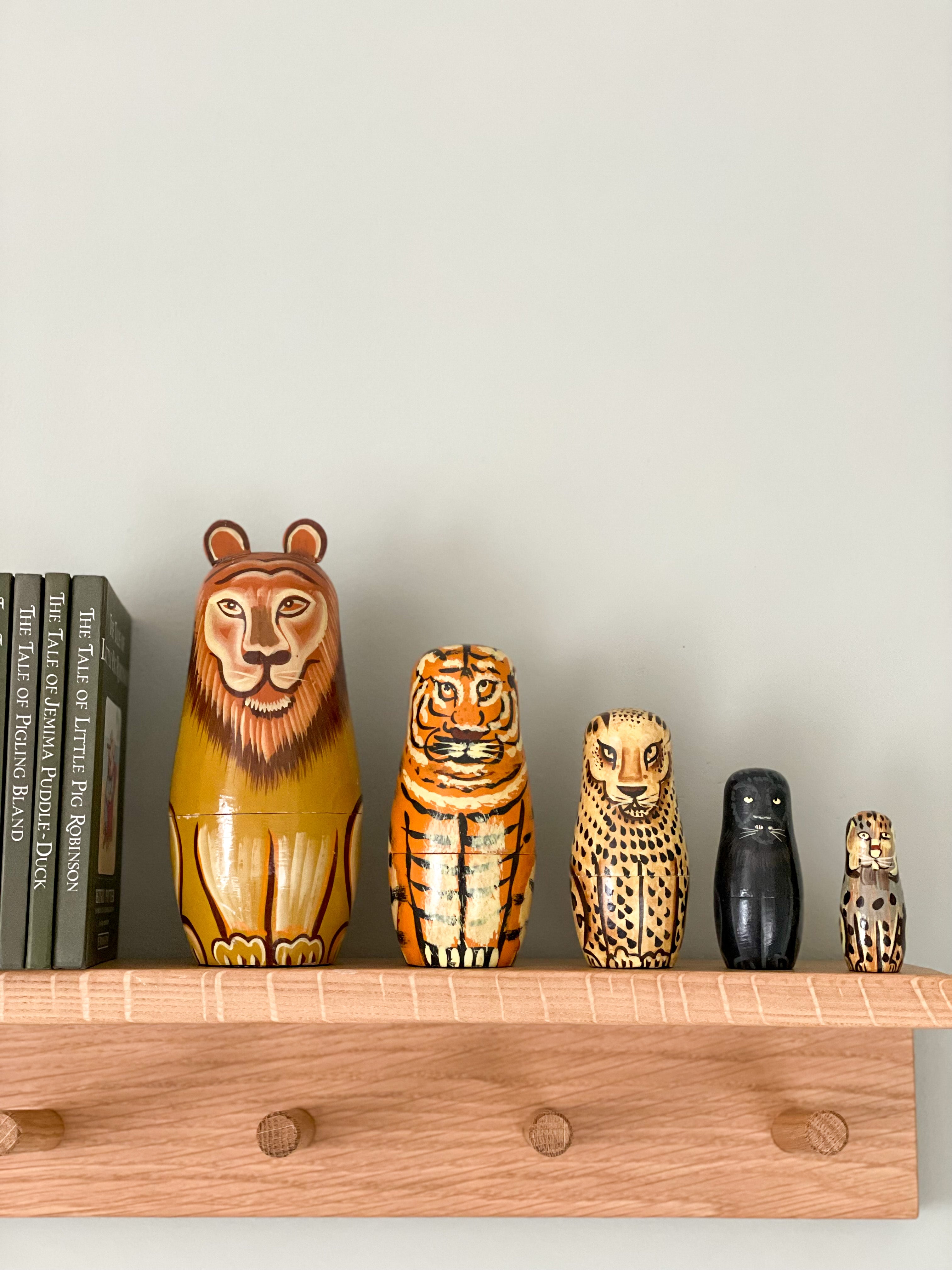 Vintage wooden big cat nesting Russian Matryoshka dolls, lion, tiger, leopard, puma/panther, cheetah - Moppet