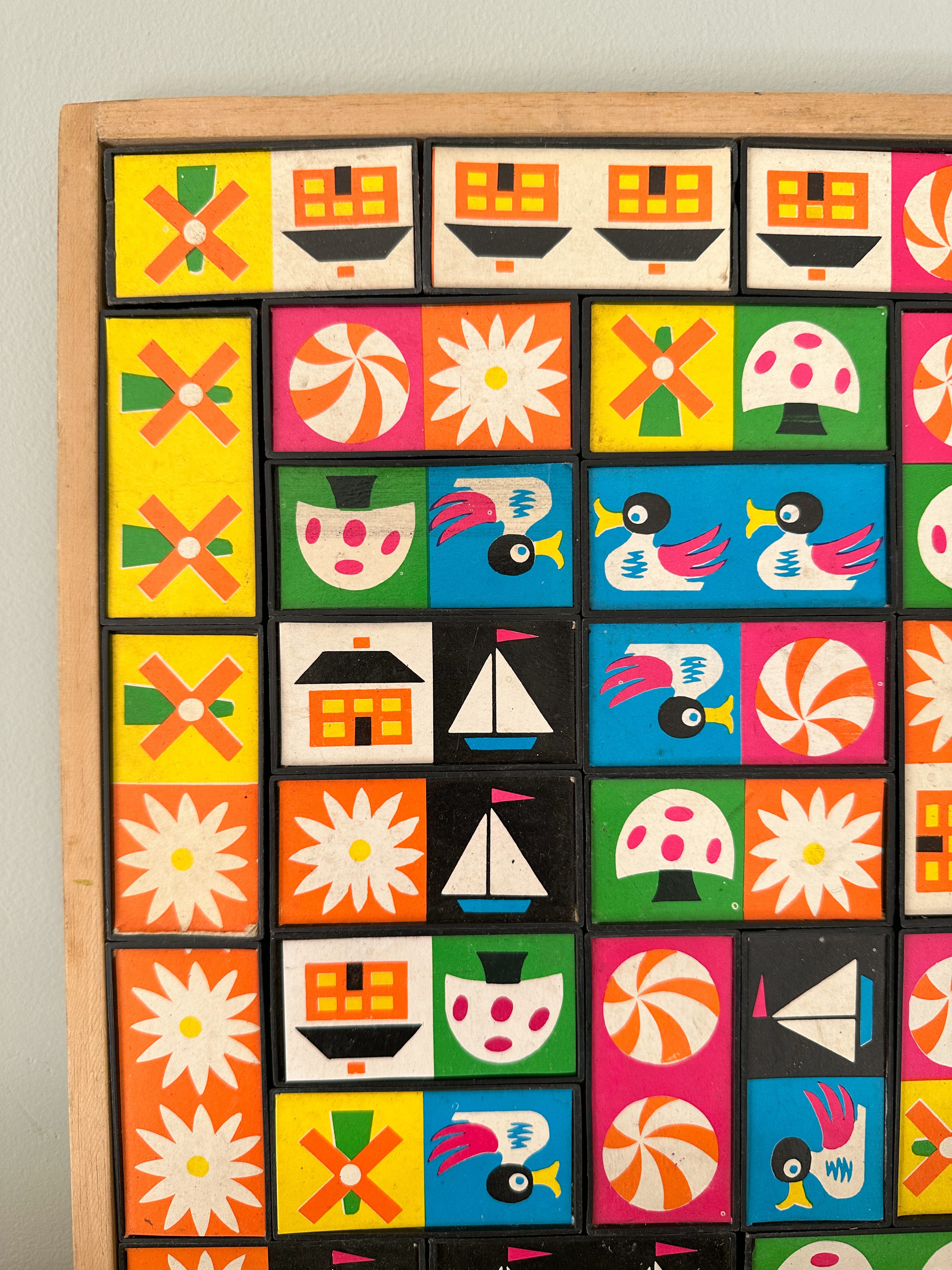 Vintage domino set in display frame - Moppet