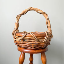 Load image into Gallery viewer, Large wicker and bamboo basket, Easter Basket with handle - Moppet

