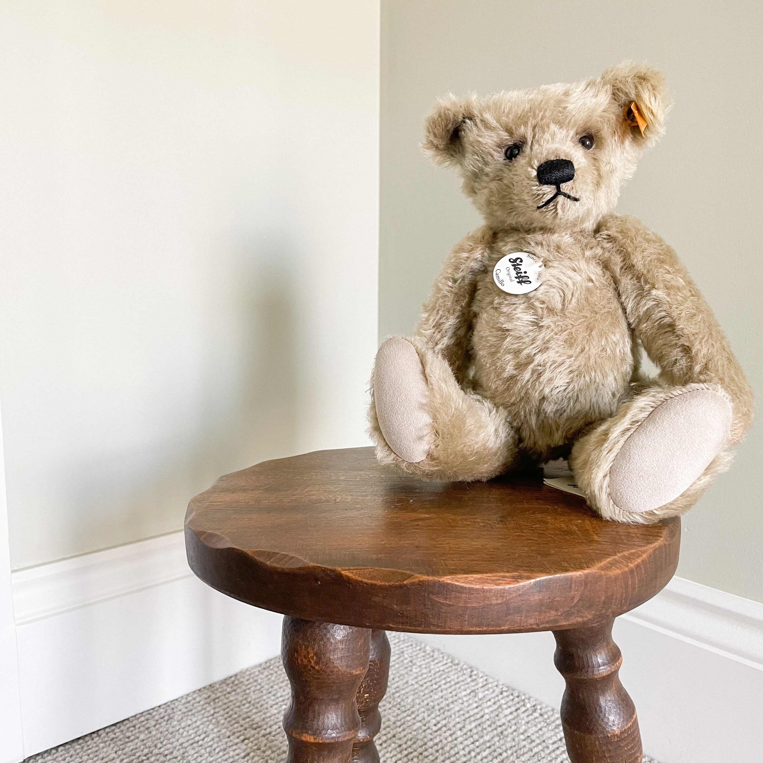 Vintage French milking stool with spindle legs in Breton style - Moppet