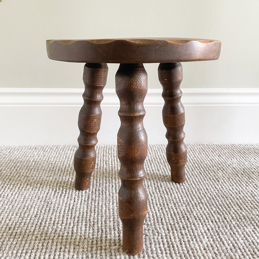 Vintage French milking stool with spindle legs in Breton style - Moppet