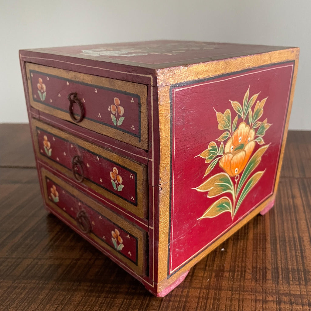 Vintage wooden folk art jewellery chest or trinket box with floral design - Moppet