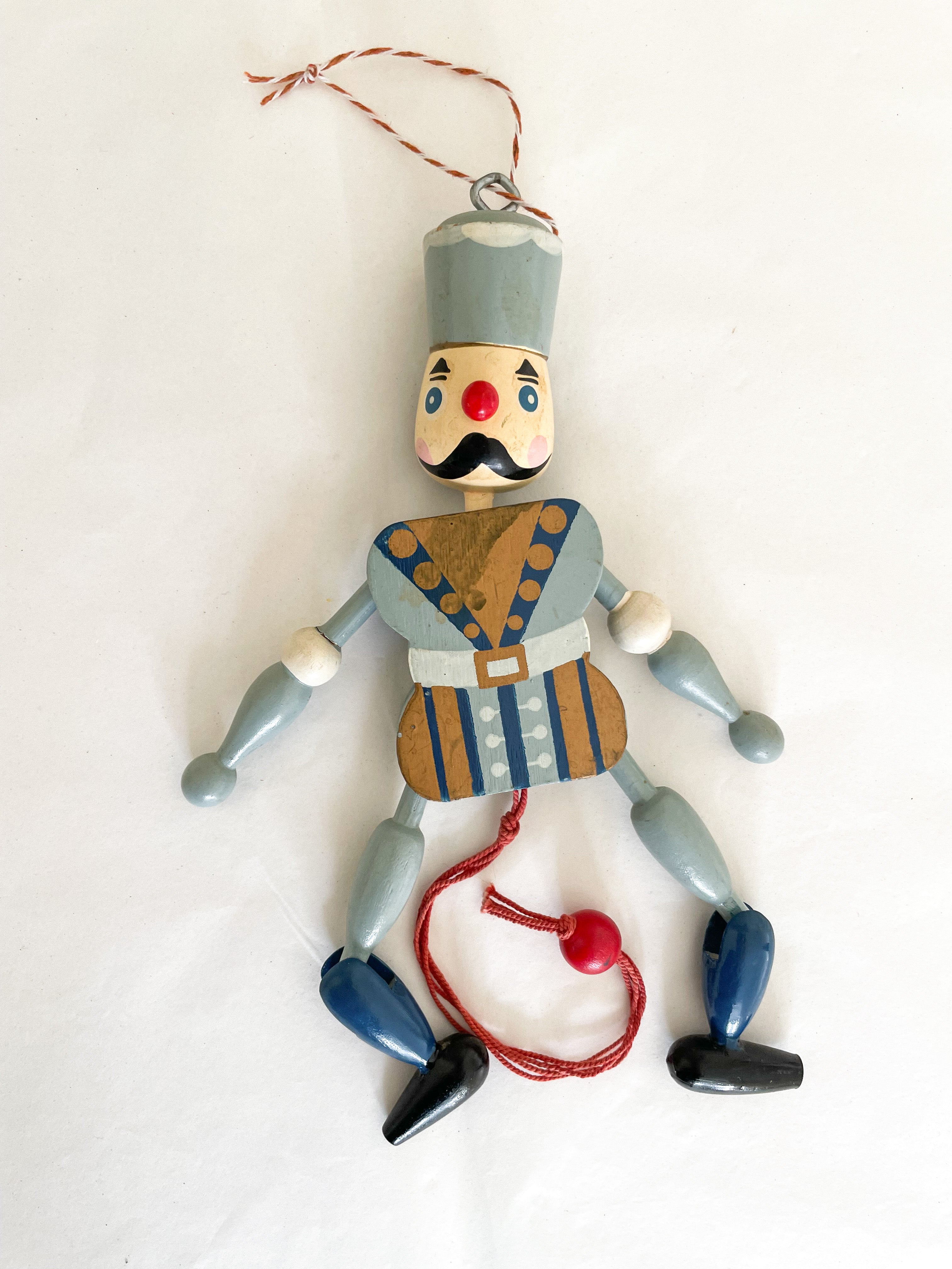 Vintage German wooden soldier or Nutcracker ‘Hampelmann’ jumping-jack pull toy - Moppet