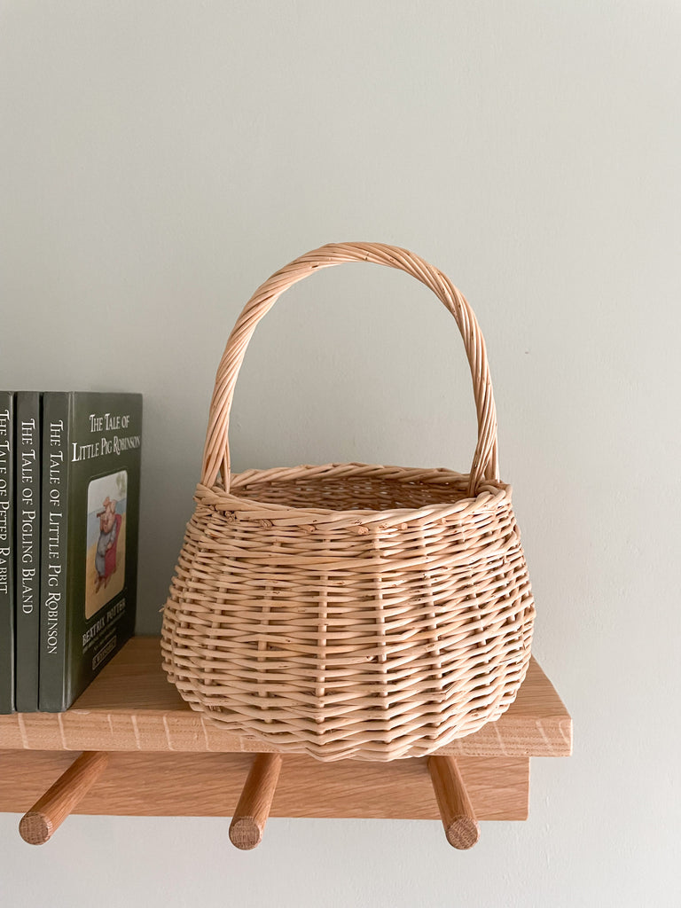 Medium vintage wicker basket, Easter basket - Moppet