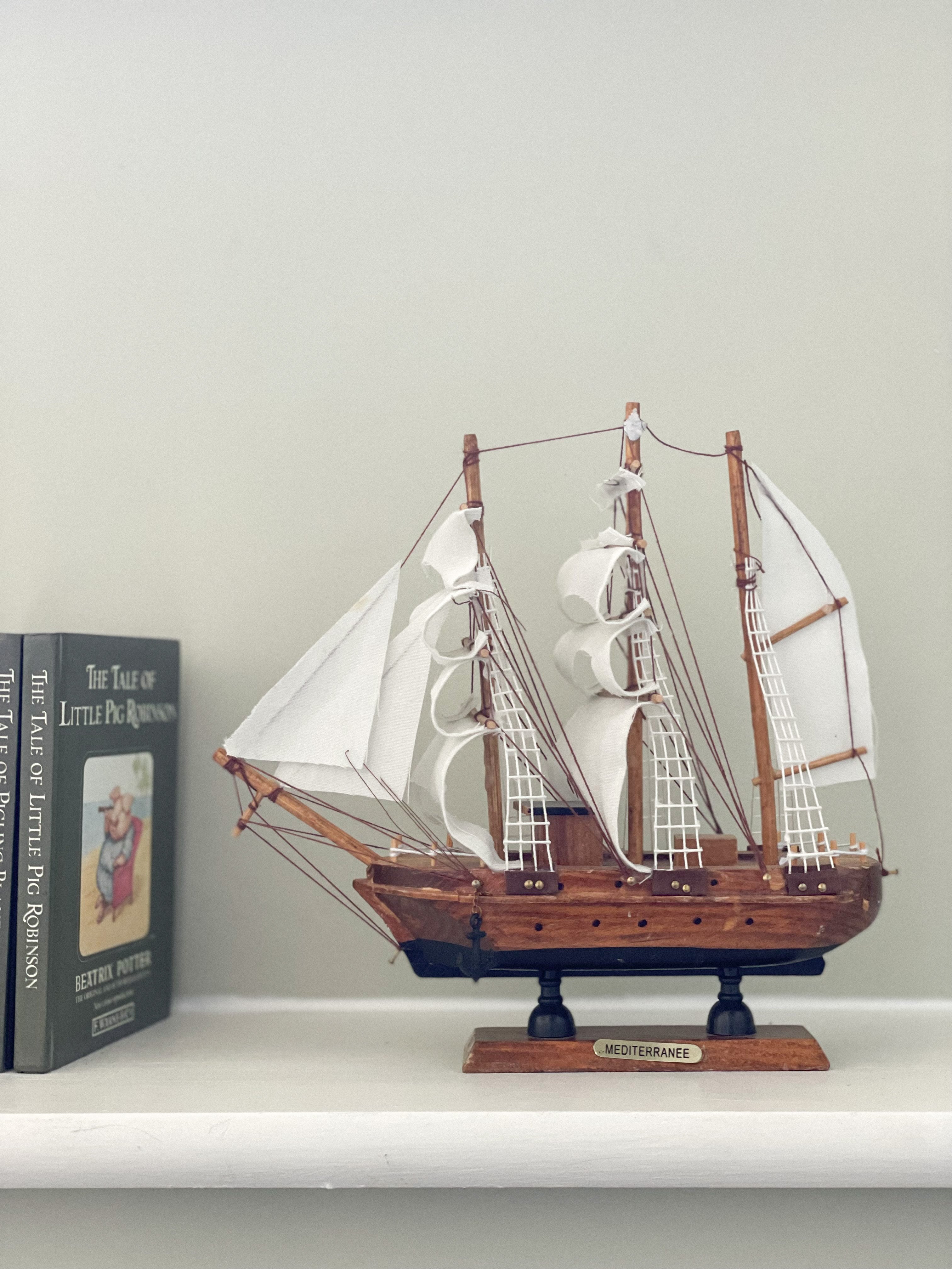 Vintage wooden model sailing boat, yacht or ship - Moppet