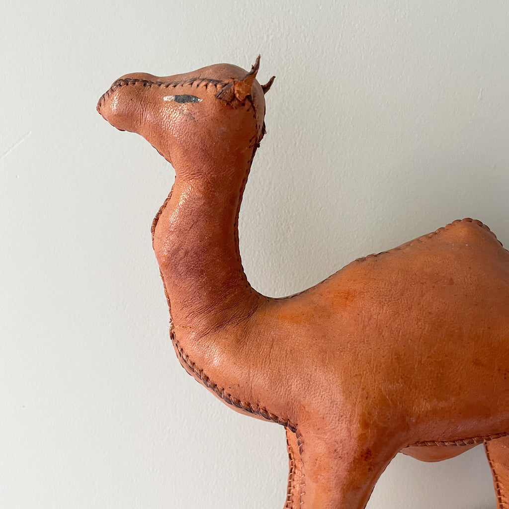 Vintage leather-wrapped wooden camel figurine - Moppet