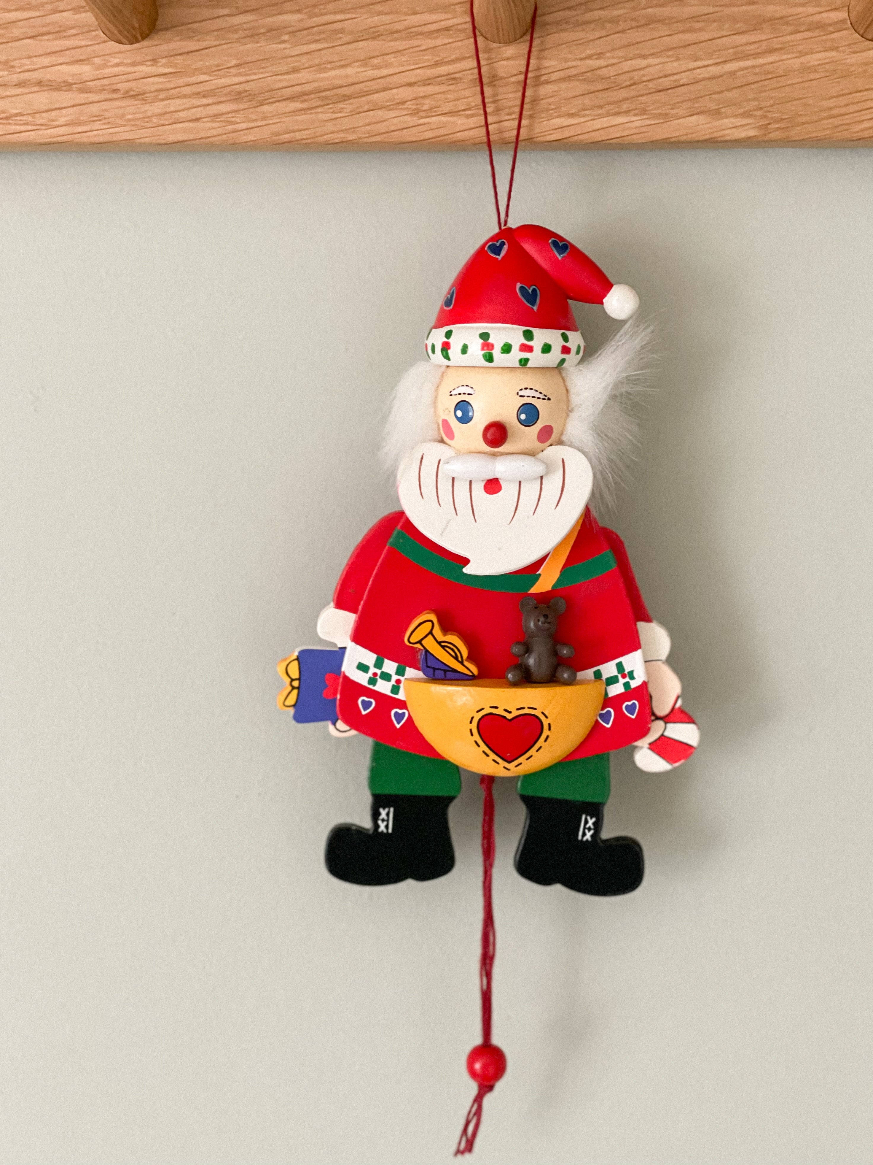 Vintage German wooden Father Christmas ‘Hampelmann’ jumping-jack pull toy - Moppet