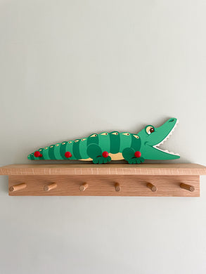 Vintage 1980s German wooden peg rail coat hook with green crocodile design, by Mertens Kunst - Moppet
