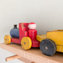 Load image into Gallery viewer, Vintage 1950s wooden Escor train, British made - Moppet
